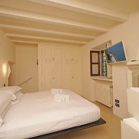 Rachele: Stunning Luxury In Centre With Private Pool And Breathtaking Views וילה גרגננו